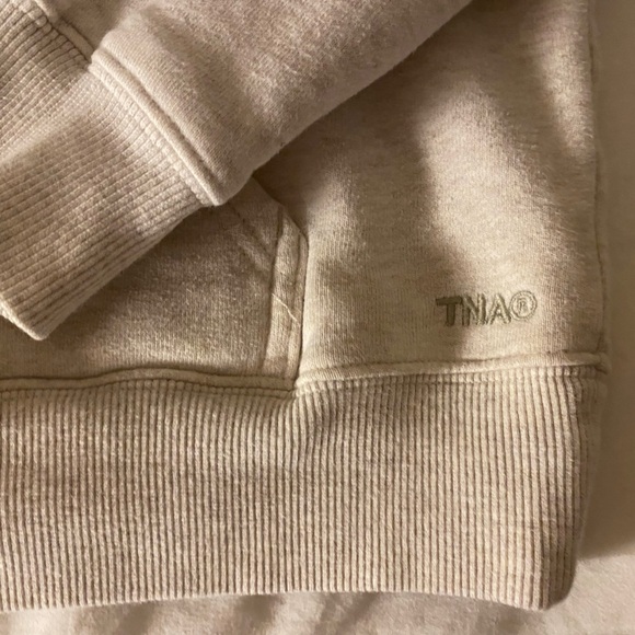 Aritzia Hoodie TNA Cozy Fleece Cream Hoodie - Picture 2 of 5